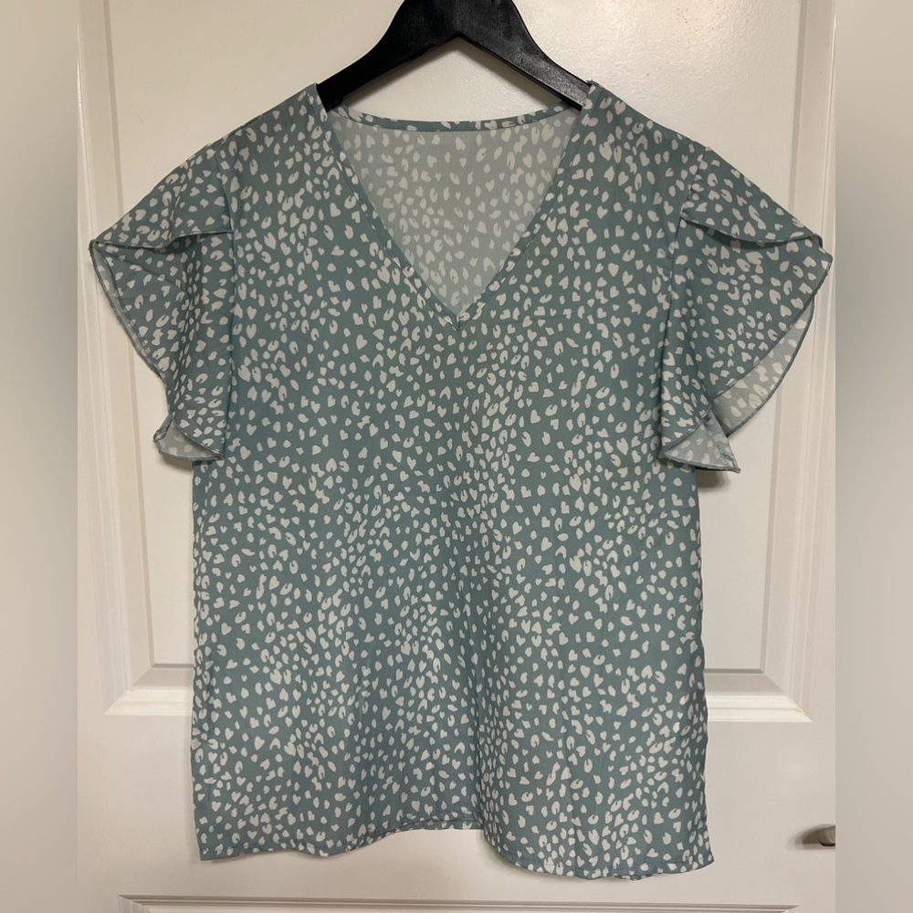 Leopard print petal sleeve blouse size XS